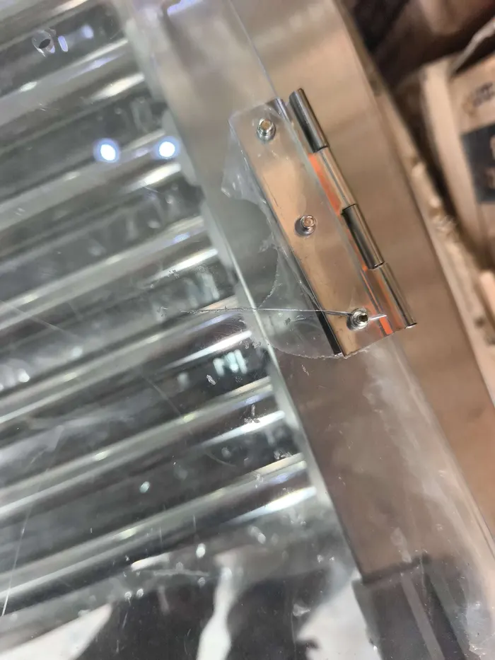 מכונת נקניקיות מתצוגה 9 צלעות — תמונה 2