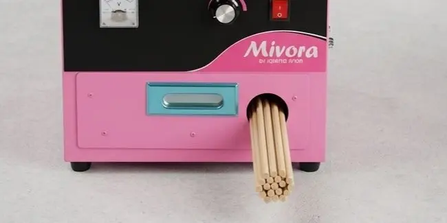 מגירת 3 תאים עם תא ייעודי למקלות סוכר במכונת Mivora